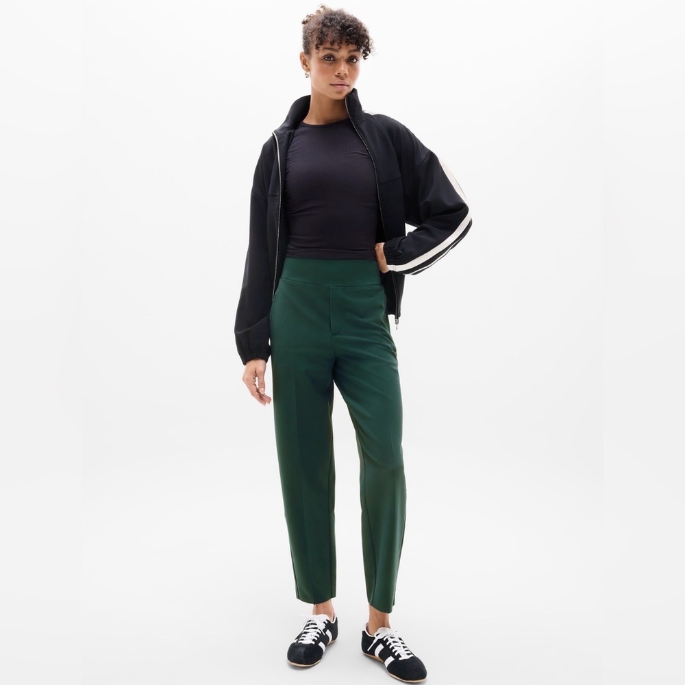 NWOT Athleta Pine Endless Pants Size 4/T